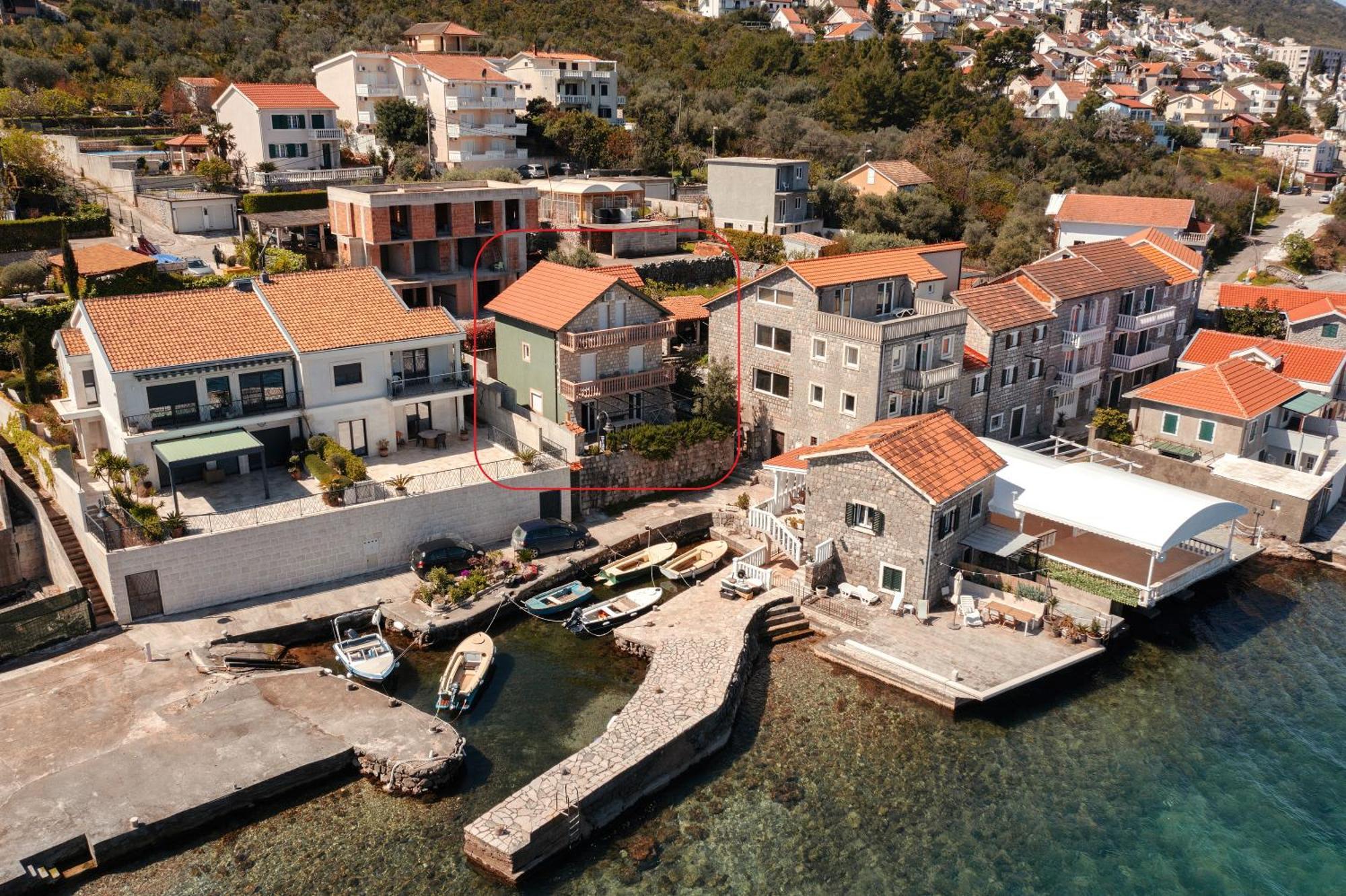 Sea Breeze Escape Apartment *